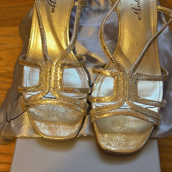 Ragazza gold evening shoe - Picture 3 of 6